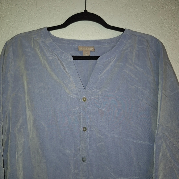 Chicos Women’s 2 Large Blue V Neck Button Up Blouse - Picture 3 of 8